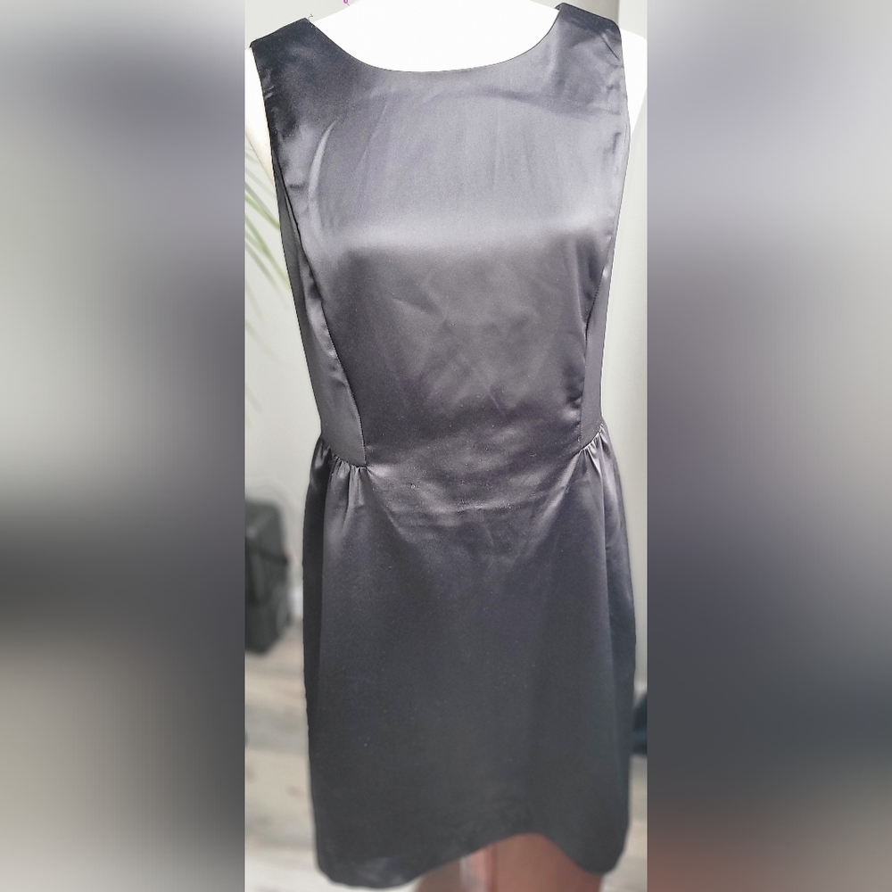 GAP Black Satin Mini Dress Size 8 Sleeveless Fully Lined